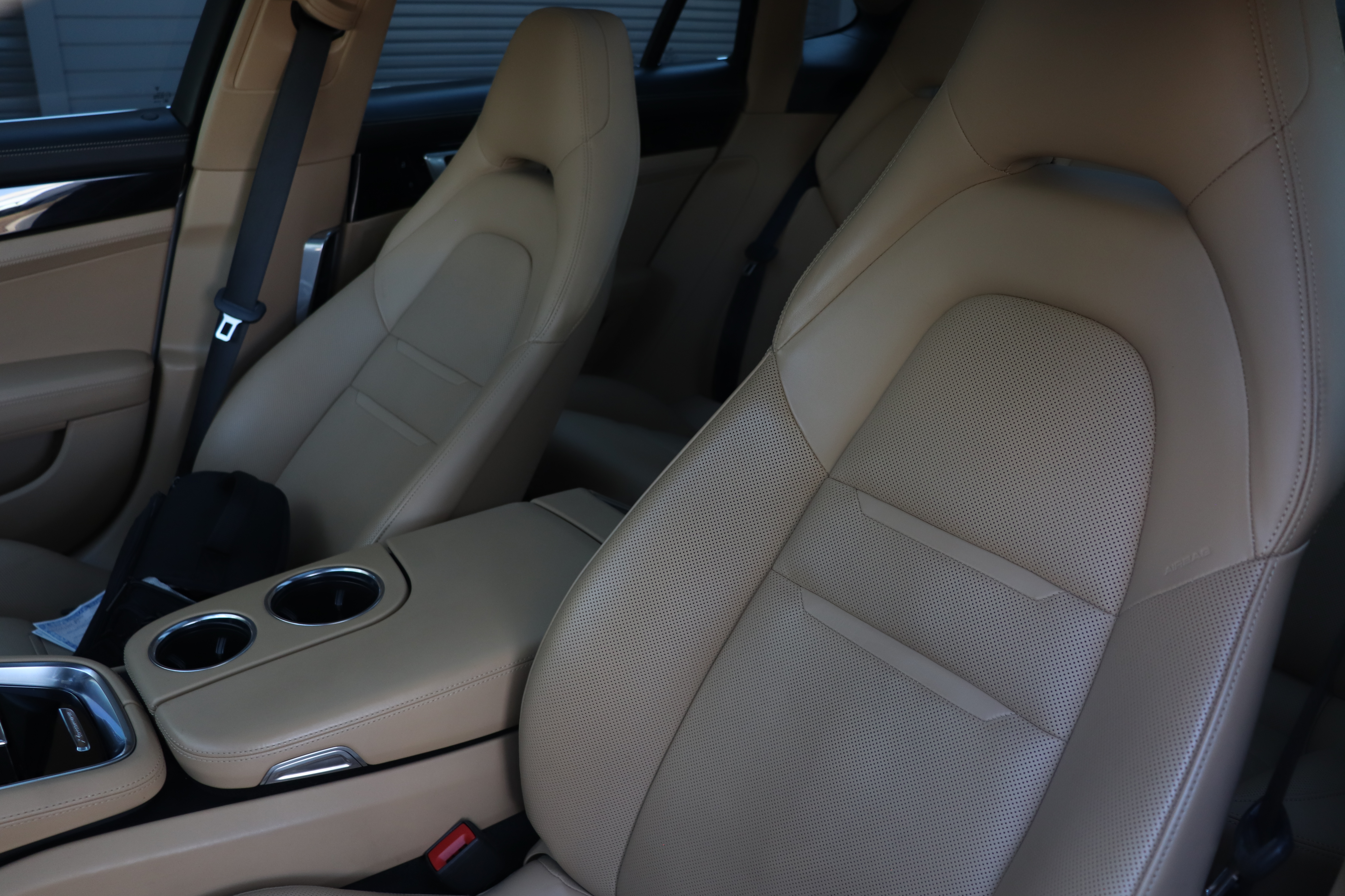 Used 2021 Porsche Panamera 4S AWD/4WD image 23