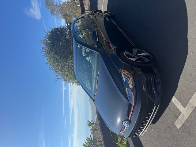 Used 2020 Volkswagen GTI SE FWD image 1