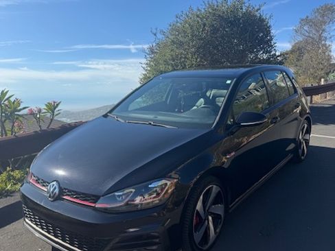 Used 2020 Volkswagen GTI SE FWD image 1