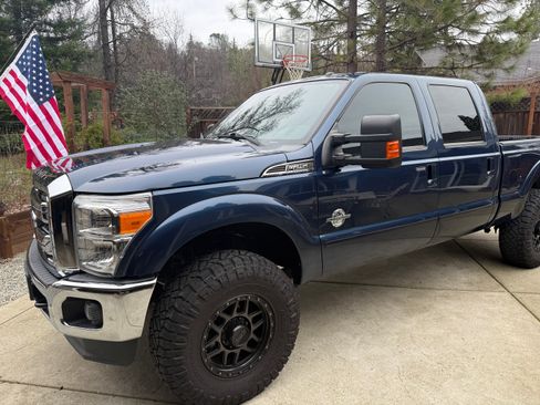 Used 2016 Ford F250 Lariat w/ Lariat Ultimate Package image 10