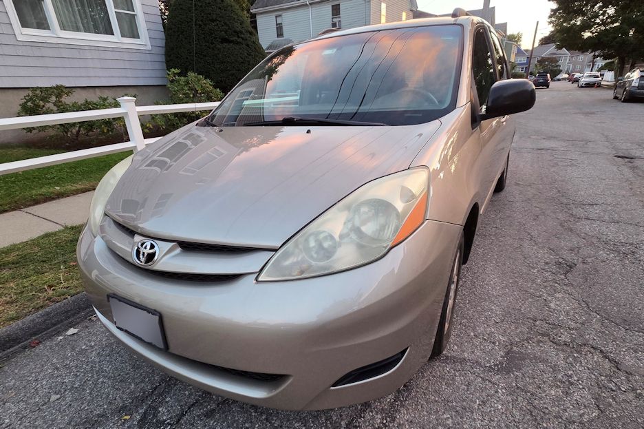 Used 2006 Toyota Sienna LE w/ LE Pkg 4 FWD image 30