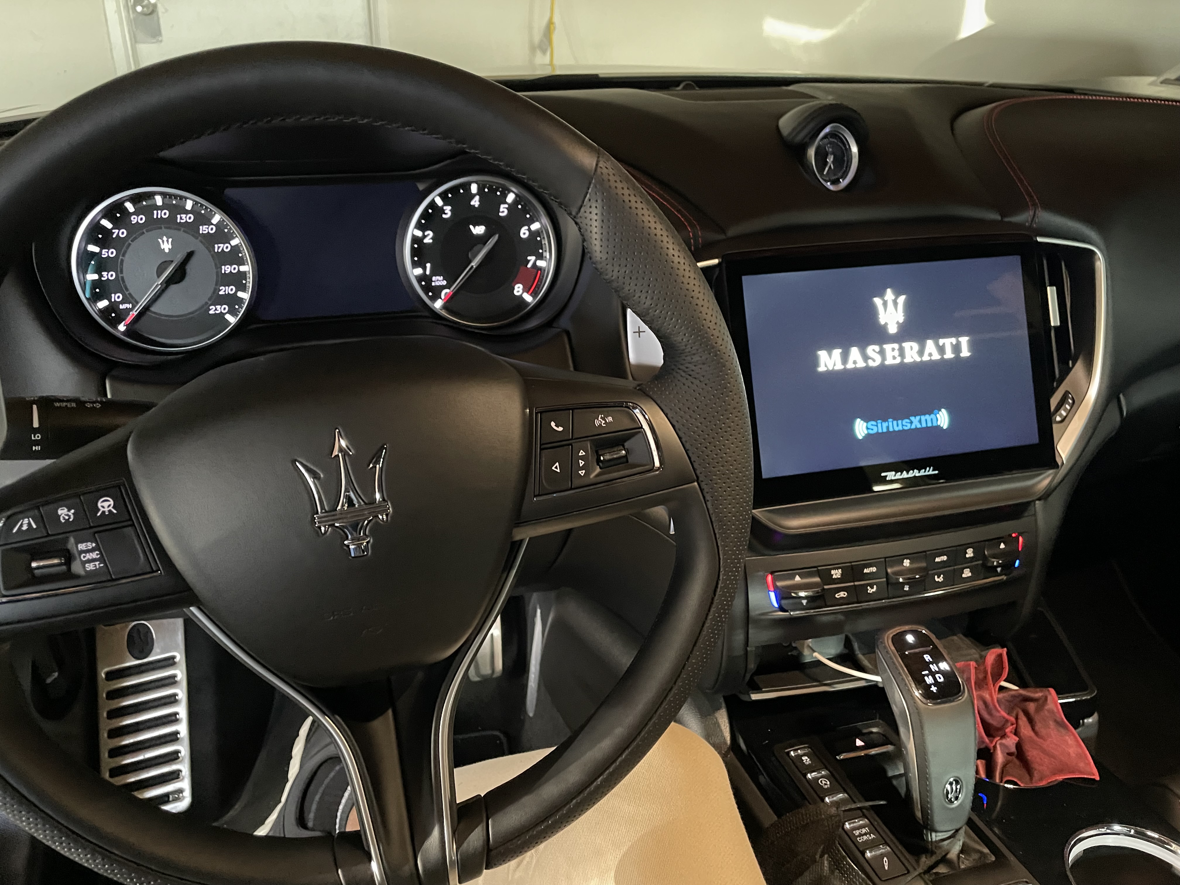 Used 2021 Maserati Ghibli Trofeo RWD image 9