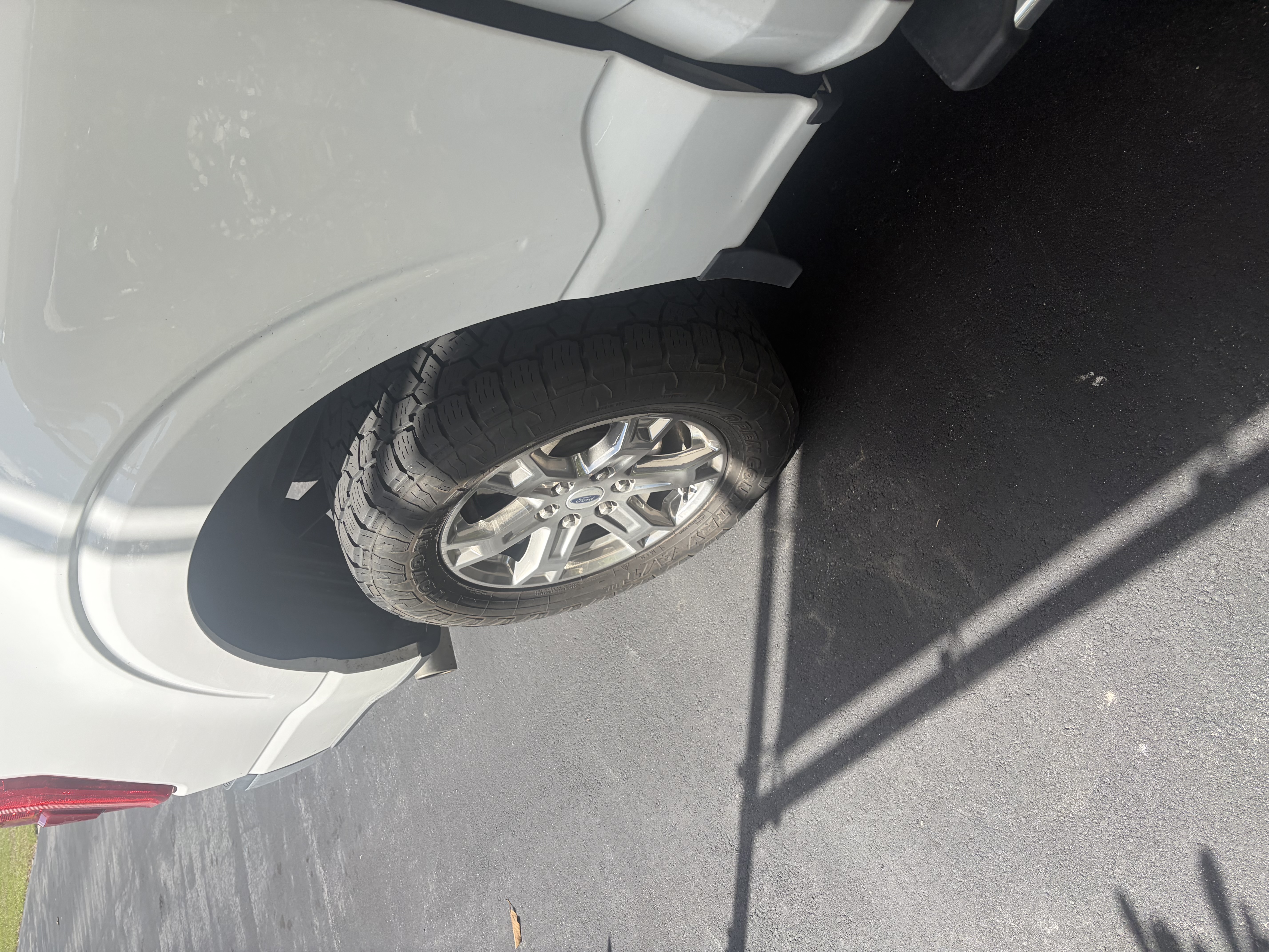 Used 2023 Ford F150 XLT w/ Equipment Group 302A High RWD image 9