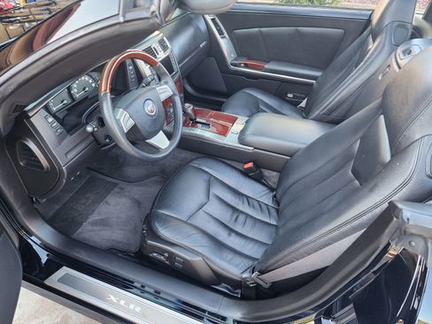 Used 2008 Cadillac XLR image 17