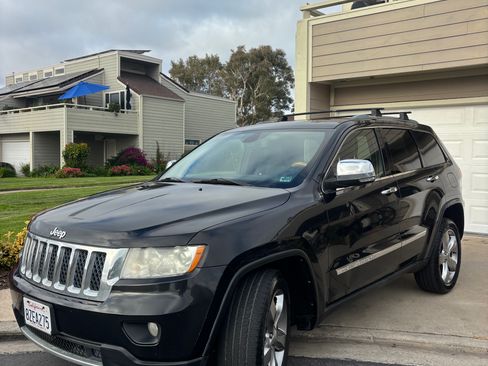 Used 2012 Jeep Grand Cherokee Overland image 10