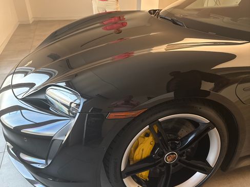 Used 2020 Porsche Taycan Turbo S image 8