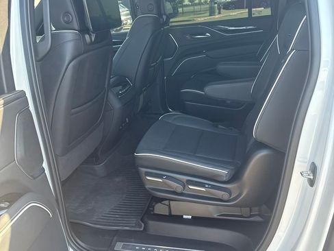 Used 2024 Cadillac Escalade ESV Sport w/ LPO, ONYX Package image 24