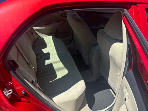 Used 2013 Toyota Corolla L image 13