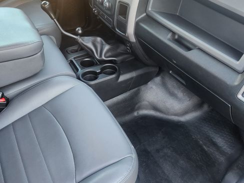 Used 2018 RAM 2500 Tradesman w/ Chrome Appearance Group image 10