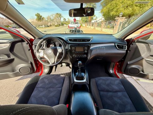 Used 2015 Nissan Rogue S image 17