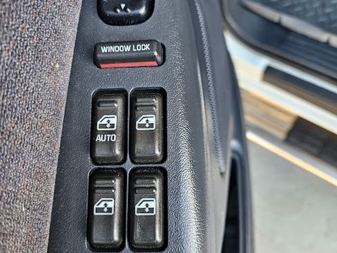 Used 2002 GMC Sierra 3500 4x4 Crew Cab image 11