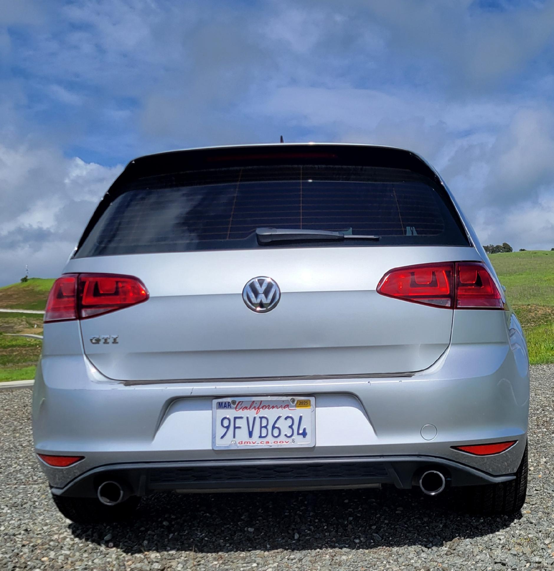 Used 2015 Volkswagen GTI S FWD image 6