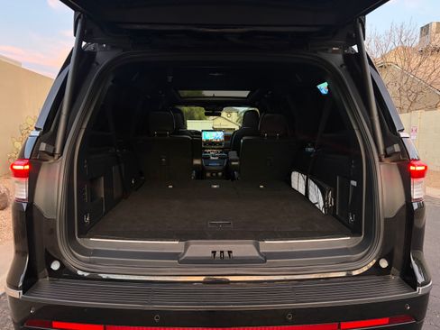 Used 2022 Lincoln Navigator L Reserve image 14