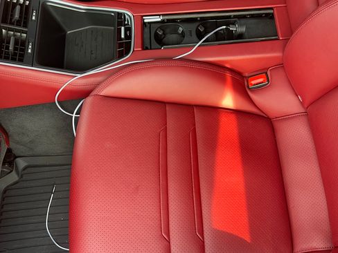 Used 2019 Porsche Panamera 4 image 13