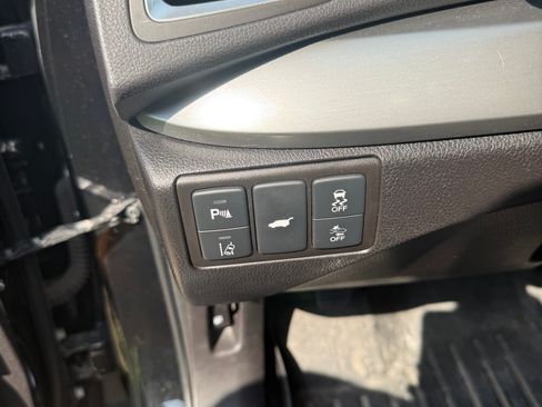 Used 2017 Acura RDX AWD w/ Advance Package image 18