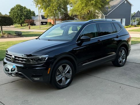 Used 2019 Volkswagen Tiguan S AWD/4WD image 1
