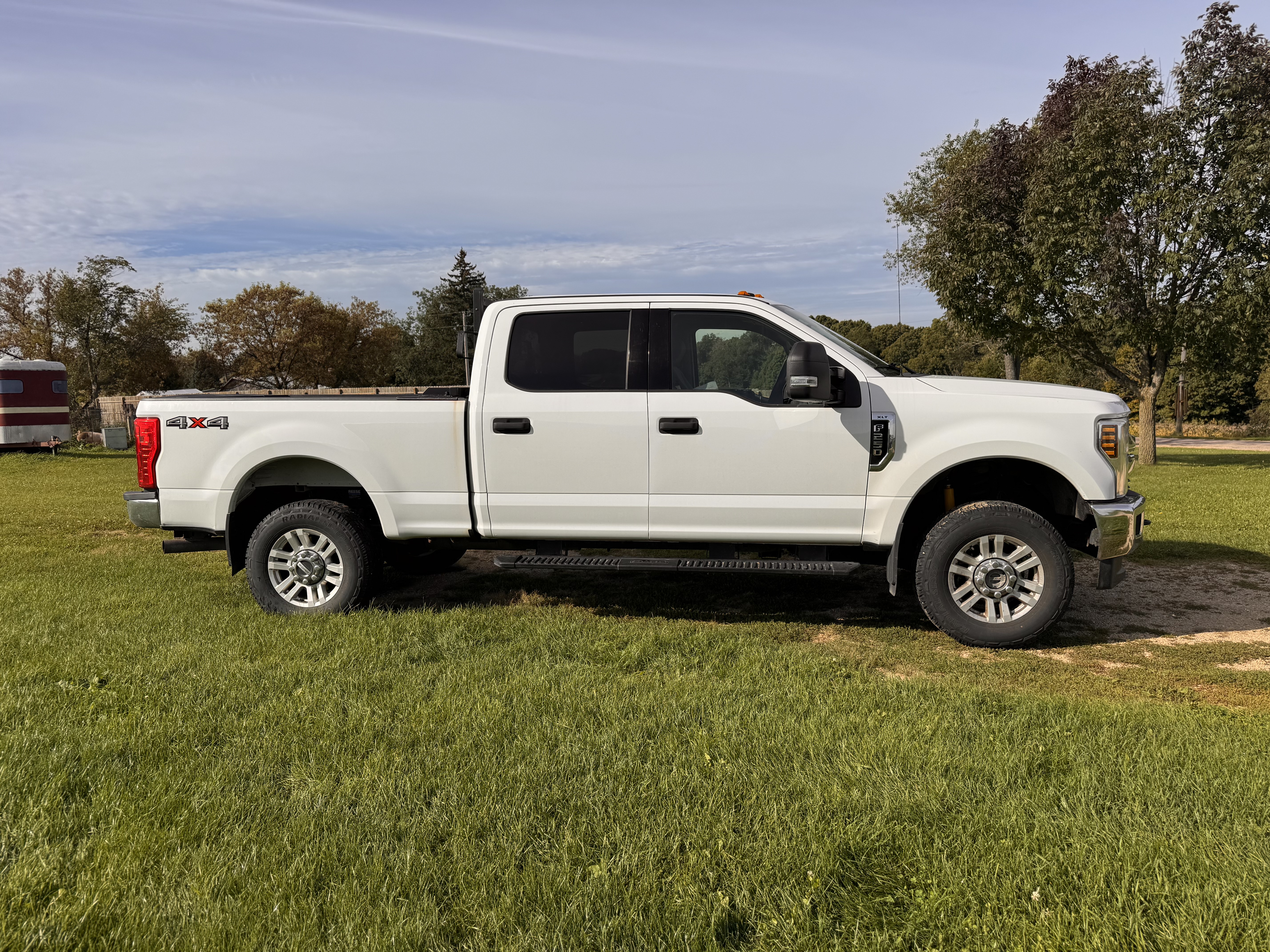 Used 2019 Ford F250 XLT w/ XLT Value Package AWD/4WD image 5