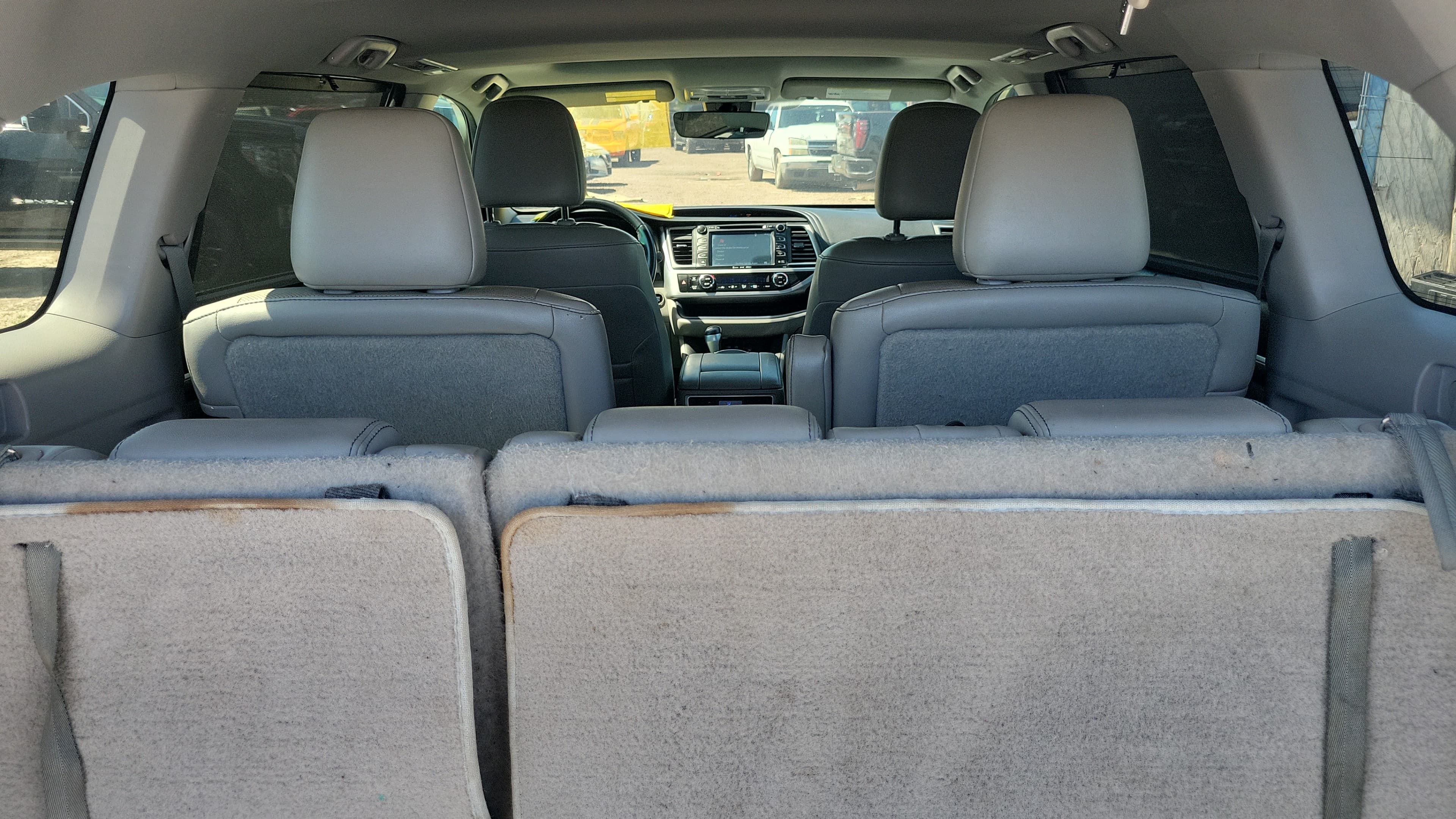 Used 2017 Toyota Highlander Limited FWD image 12