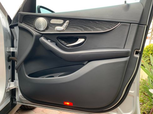 Used 2016 Mercedes-Benz GLC 300 image 28