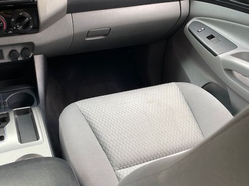 Used 2012 Toyota Tacoma PreRunner w/ SR5 Pkg RWD image 20