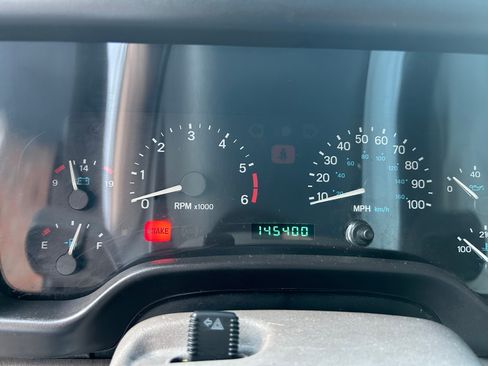 Used 1998 Jeep Wrangler SE image 17