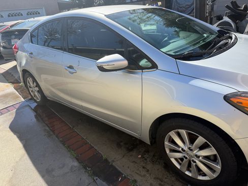 Used 2014 Kia Forte EX image 2