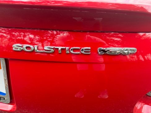 Used 2007 Pontiac Solstice GXP w/ Premium Package RWD image 12