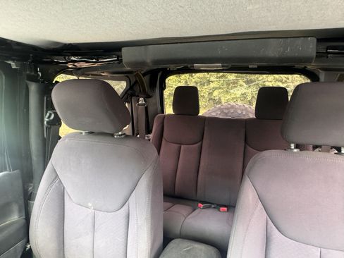 Used 2014 Jeep Wrangler Sport AWD/4WD image 19