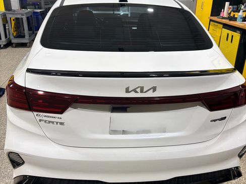 Used 2023 Kia Forte GT-Line w/ GT-Line Premium Package image 5