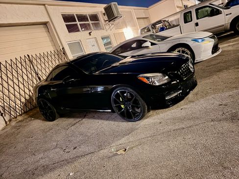 Used 2013 Mercedes-Benz SLK 250 image 9