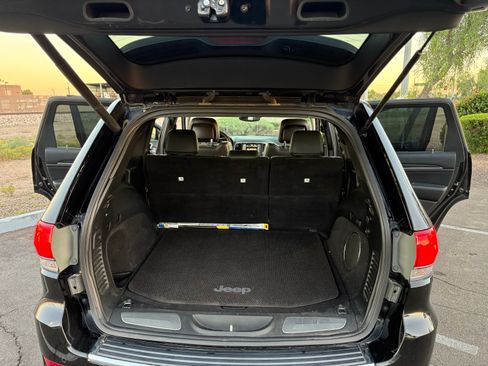 Used 2018 Jeep Grand Cherokee Summit image 16