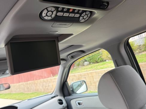 Used 2015 Honda Pilot SE image 9