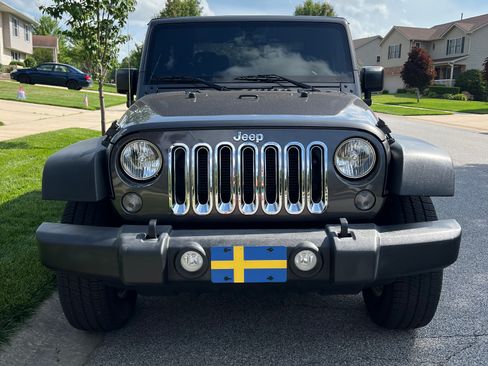 Used 2016 Jeep Wrangler Sport w/ Quick Order Package 24S AWD/4WD image 4