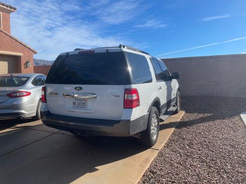 Used 2007 Ford Expedition XLT image 6