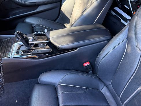 Used 2020 BMW 540i w/ Convenience Package image 8