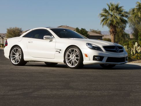 Used 2012 Mercedes-Benz SL 63 AMG image 2