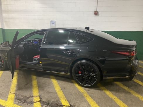 Used 2018 Lexus LS 500 F Sport w/ Accessory Package (Z2) image 2