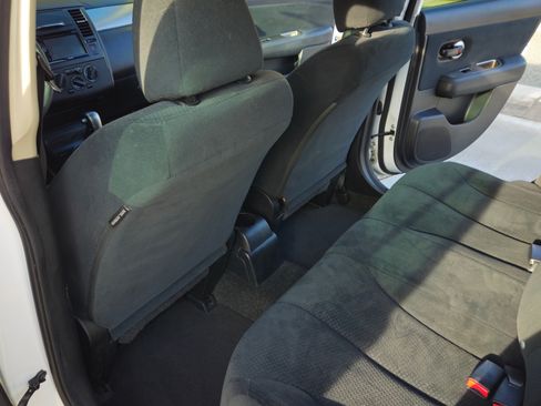 Used 2010 Nissan Versa 1.8 S w/ PWR Plus Pkg image 15