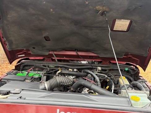 Used 2007 Jeep Wrangler Unlimited Sahara image 32