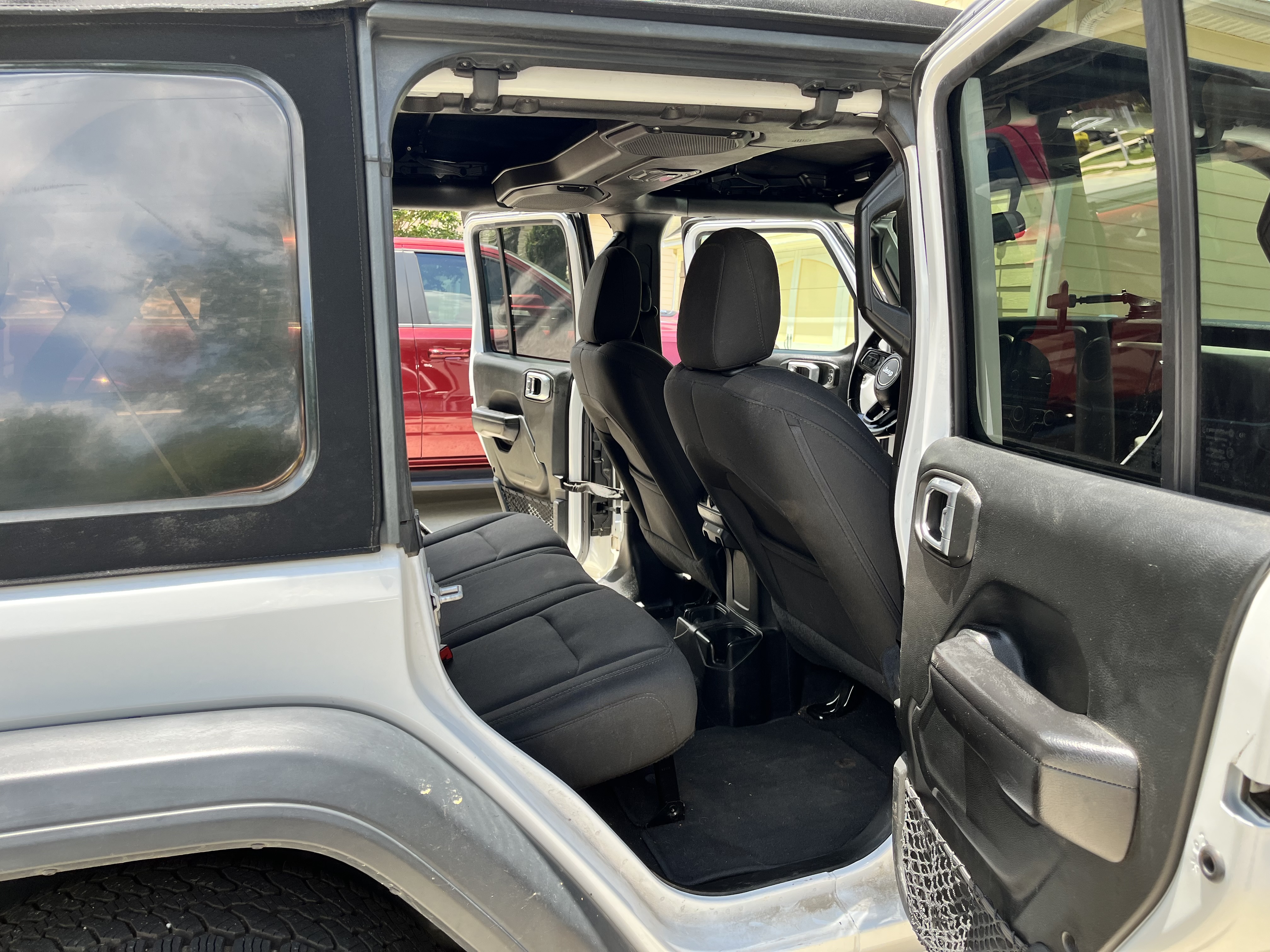 Used 2020 Jeep Wrangler Unlimited Sport S AWD/4WD image 2