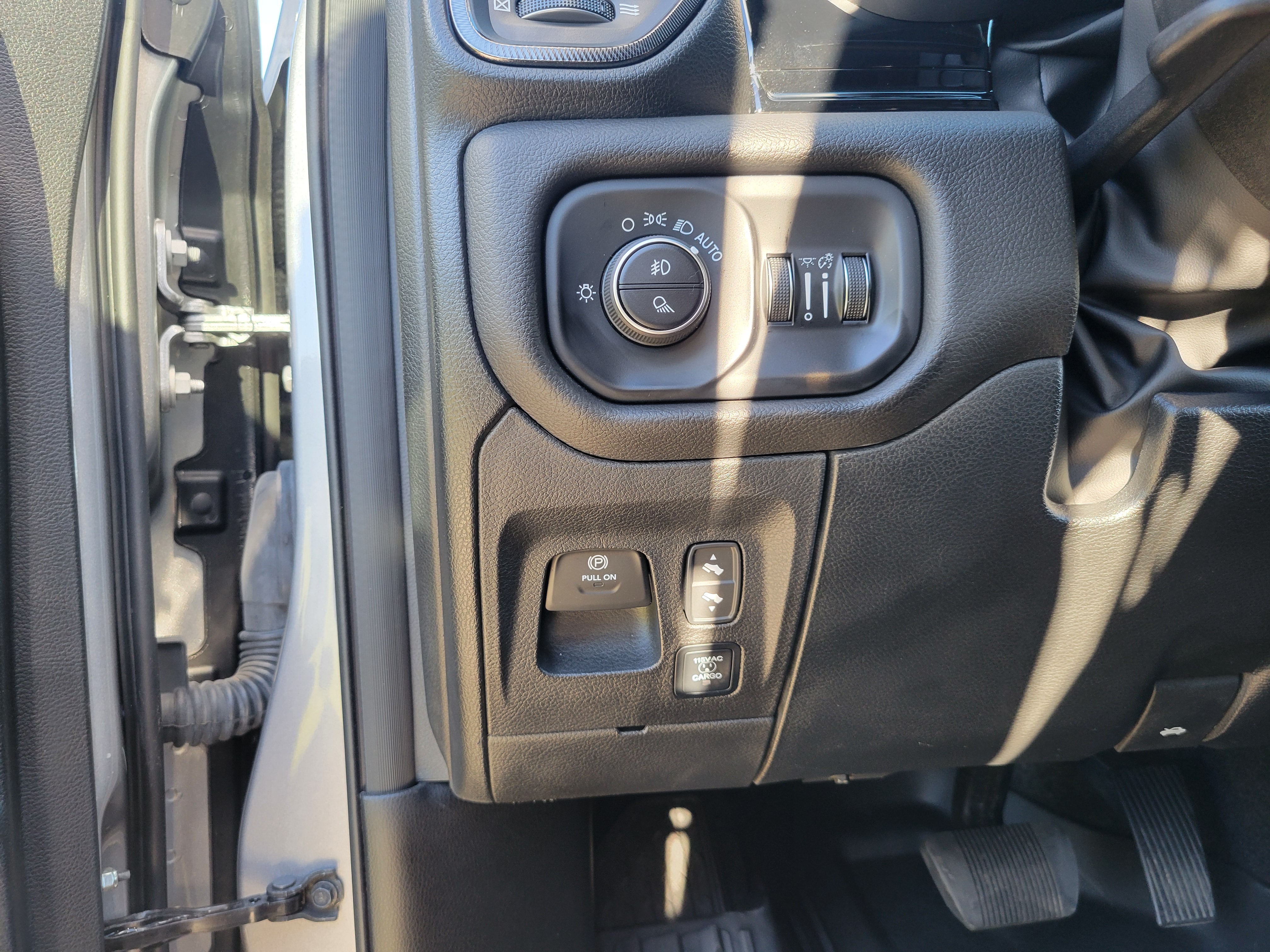 Used 2025 RAM 1500 Rebel w/ Rebel Level 2 Equipment Group AWD/4WD image 25
