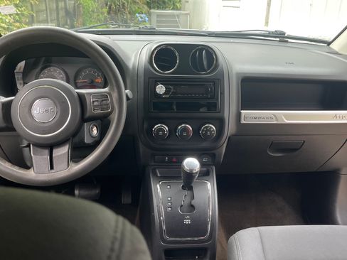 Used 2015 Jeep Compass Sport w/ Power Value Group image 8