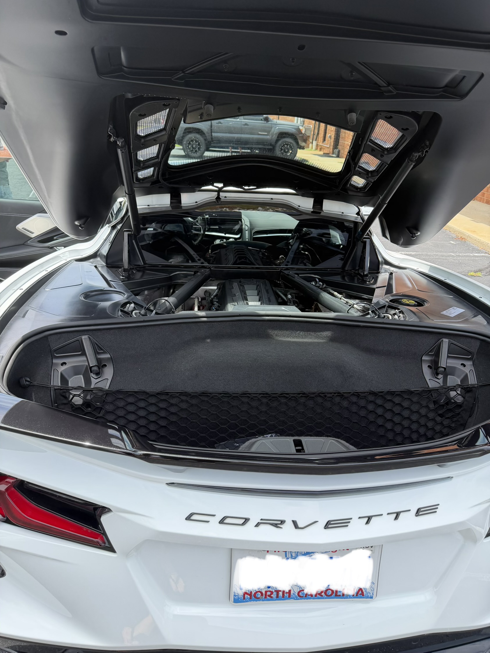 Used 2023 Chevrolet Corvette Stingray Premium Cpe w/ Z51 Performance Package RWD image 16