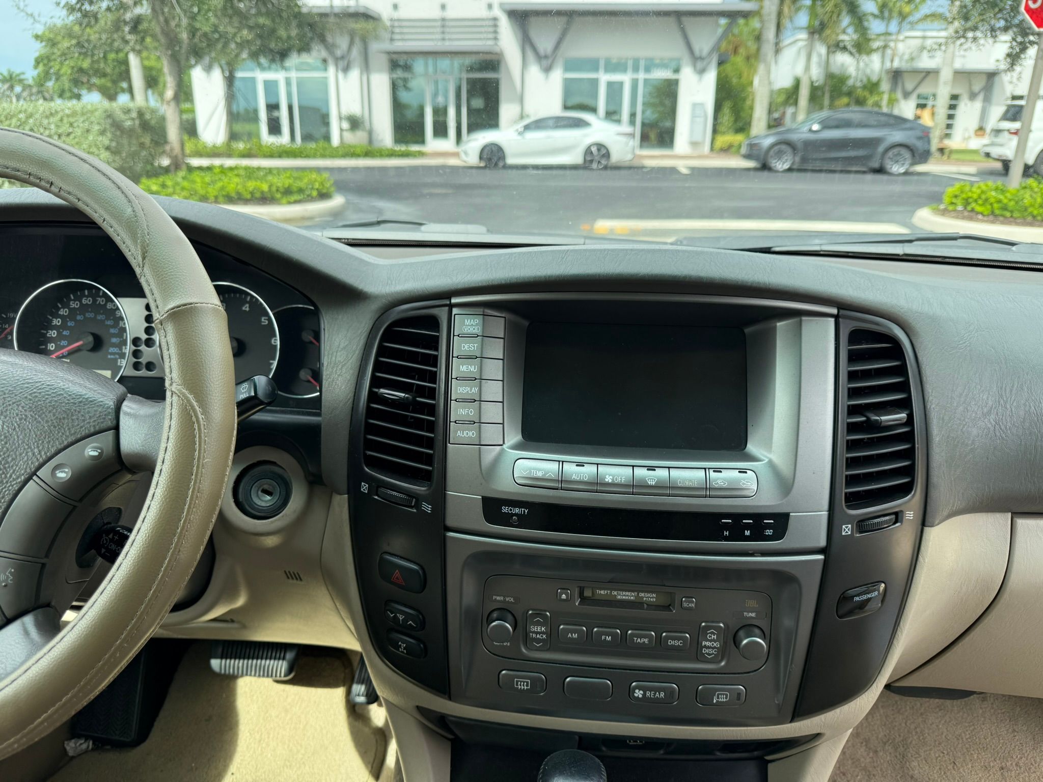 Used 2004 Toyota Land Cruiser AWD/4WD image 16