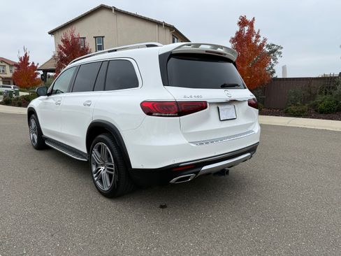 Used 2021 Mercedes-Benz GLS 450 4MATIC image 8