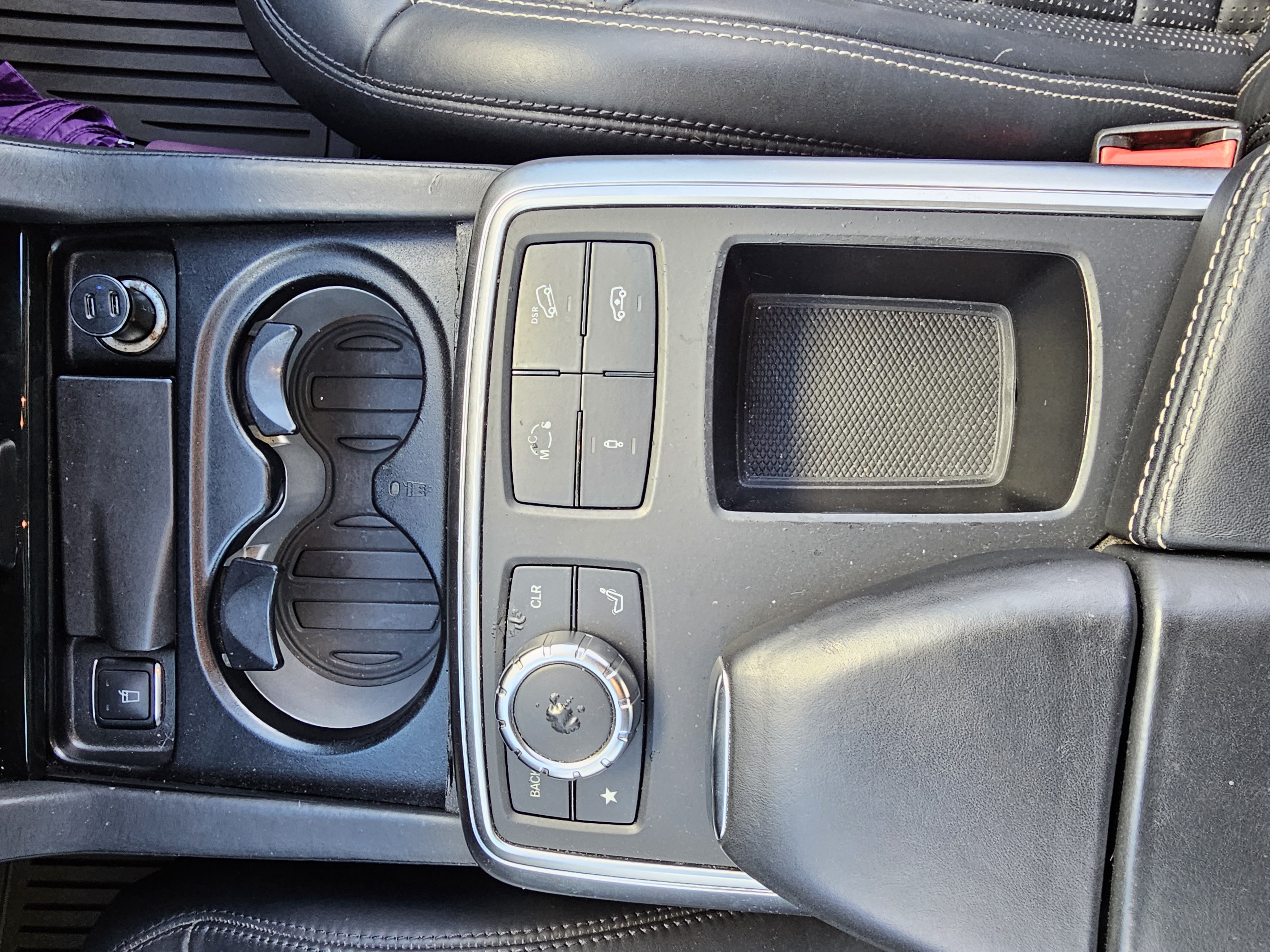 Used 2014 Mercedes-Benz ML 63 AMG 4MATIC image 31