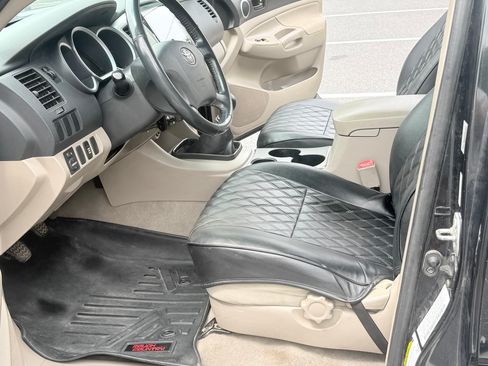 Used 2006 Toyota Tacoma 4x4 Access Cab w/ SR5 Pkg #2 image 9