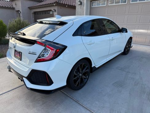 Used 2018 Honda Civic Sport Touring image 5