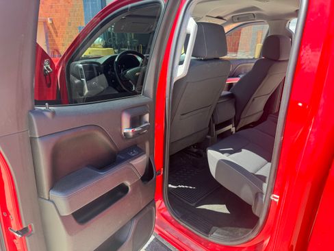 Used 2017 Chevrolet Silverado 1500 LT w/ All Star Edition RWD image 9