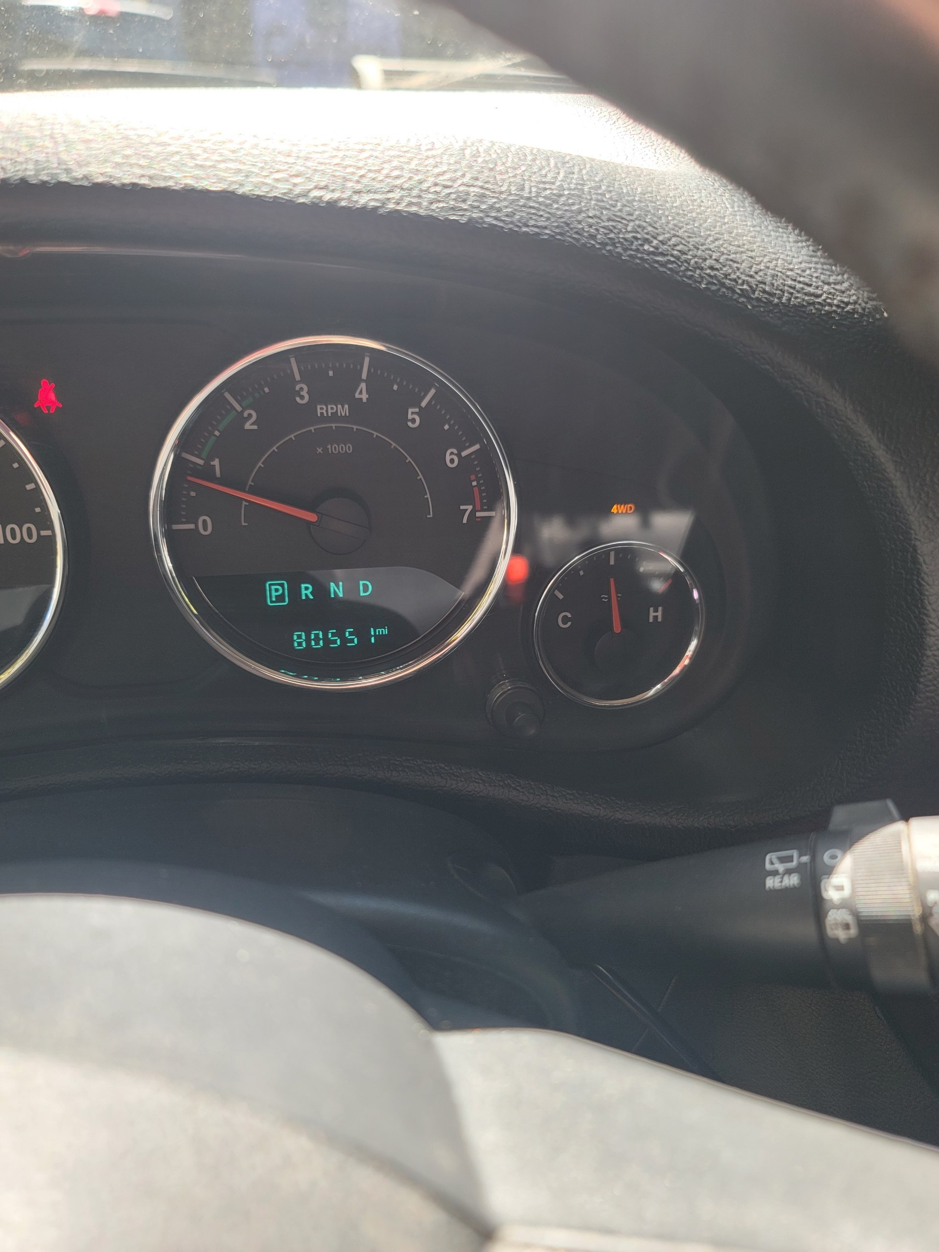 Used 2015 Jeep Wrangler Sahara w/ Dual Top Group AWD/4WD image 12